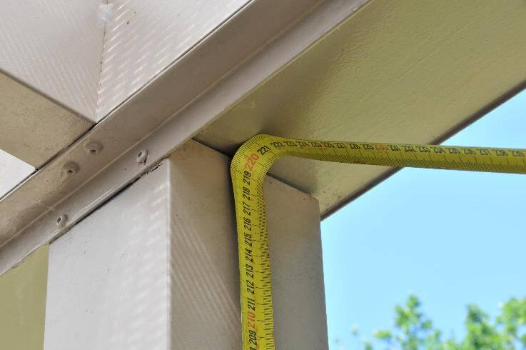 Aluminium veranda – Glazen schuifwand – Helmond - Bouwbedrijf Steevens - Inmeten glazen schuifwand2